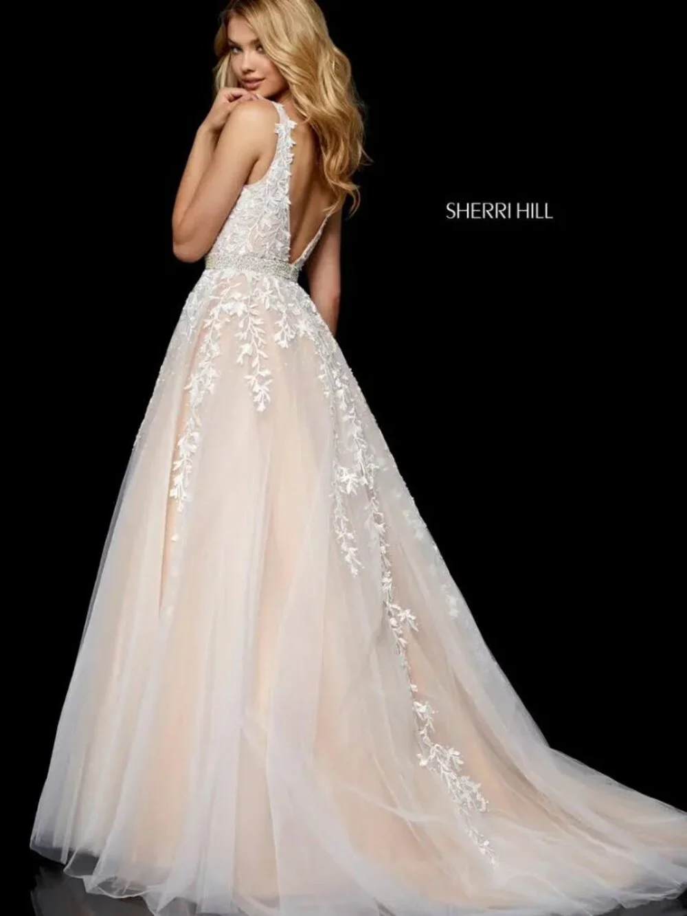 Sherri Hill 11335 Ivory Nude Lace Ball Gown Size 6 Deep V Bridal Formal NWT - Picture 4 of 9